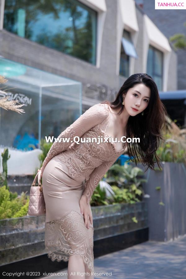   [XiuRen]高清写真图 2023.08.11 No.7216 严利娅Yuliya 丰腴美臀第11张图片